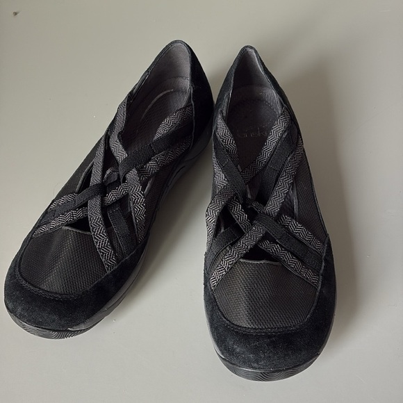 Dansko Hilde Criss Cross Comfort Shoes Size 38 - Picture 1 of 8